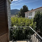 πέτρινο * Kiriákion