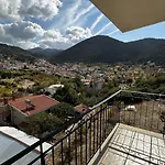 πέτρινο