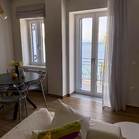 Holiday home κοράλι, παραλία λίμνης Limni (Evia)
